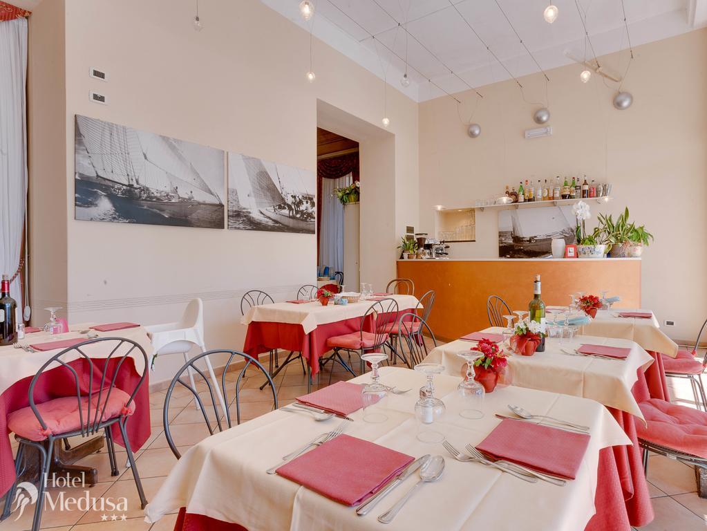 Hotel Medusa Finale Ligure Zewnętrze zdjęcie