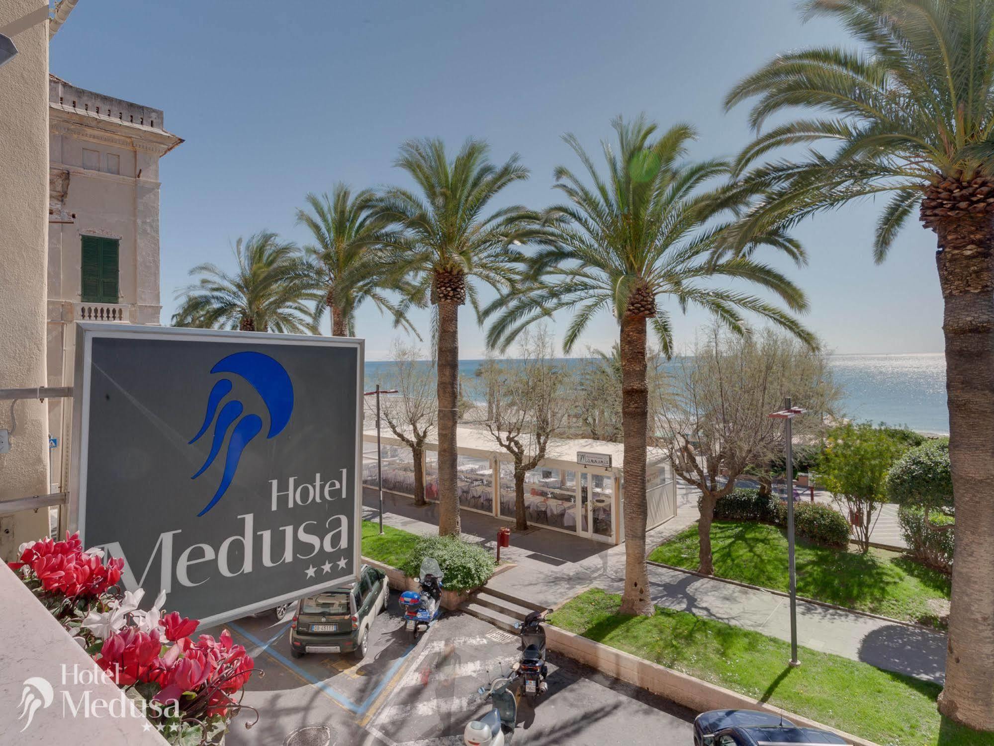 Hotel Medusa Finale Ligure Zewnętrze zdjęcie